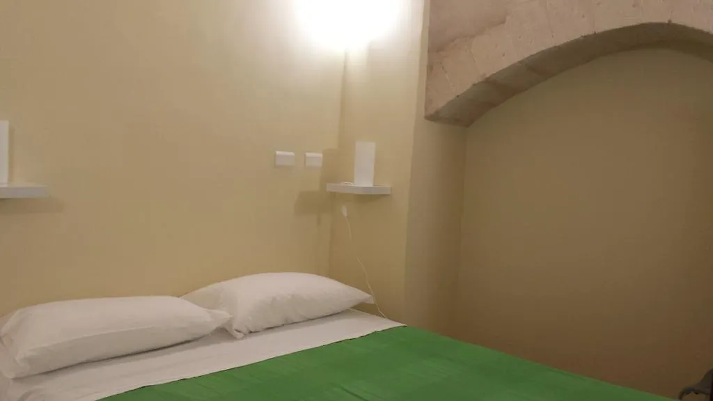 Beda Ragusa Oda ve Kahvaltı
